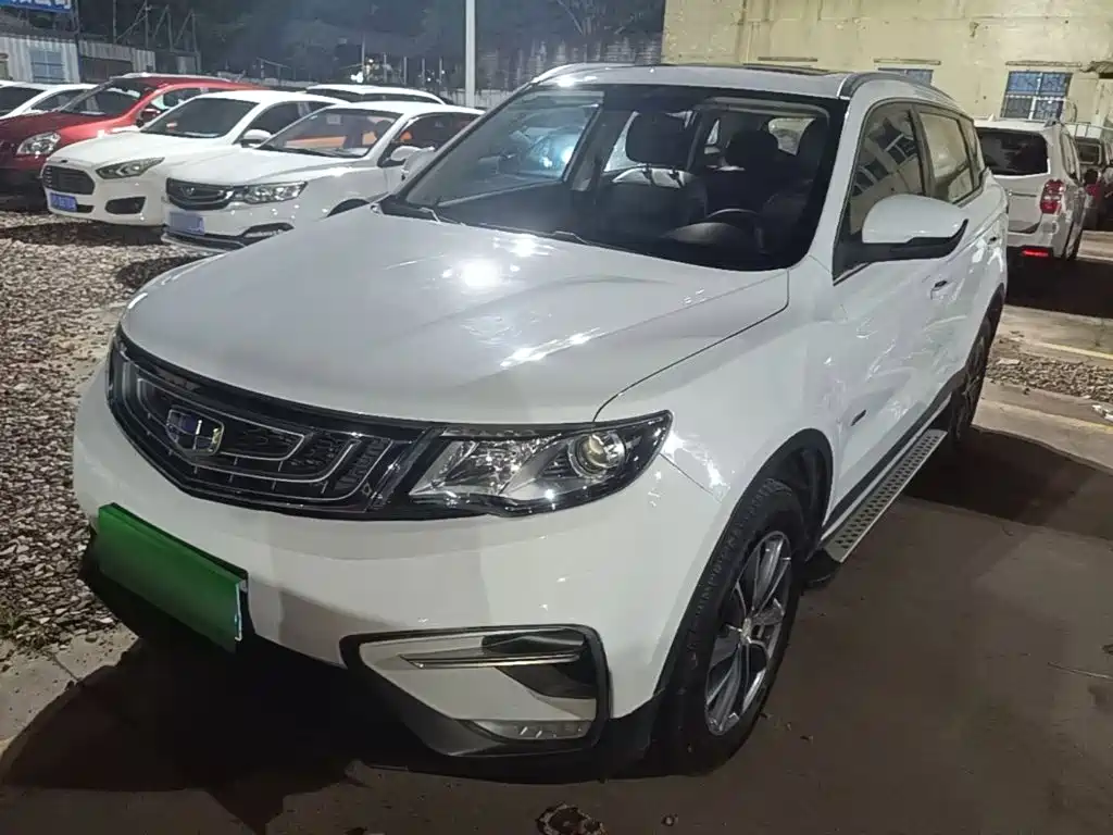 Фото 1 - Geely Atlas