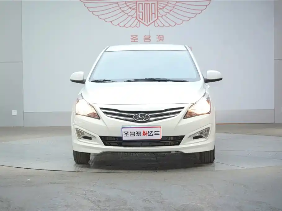 Hyundai Verna 2016 1.4L Automatic Fashion GS фото 4
