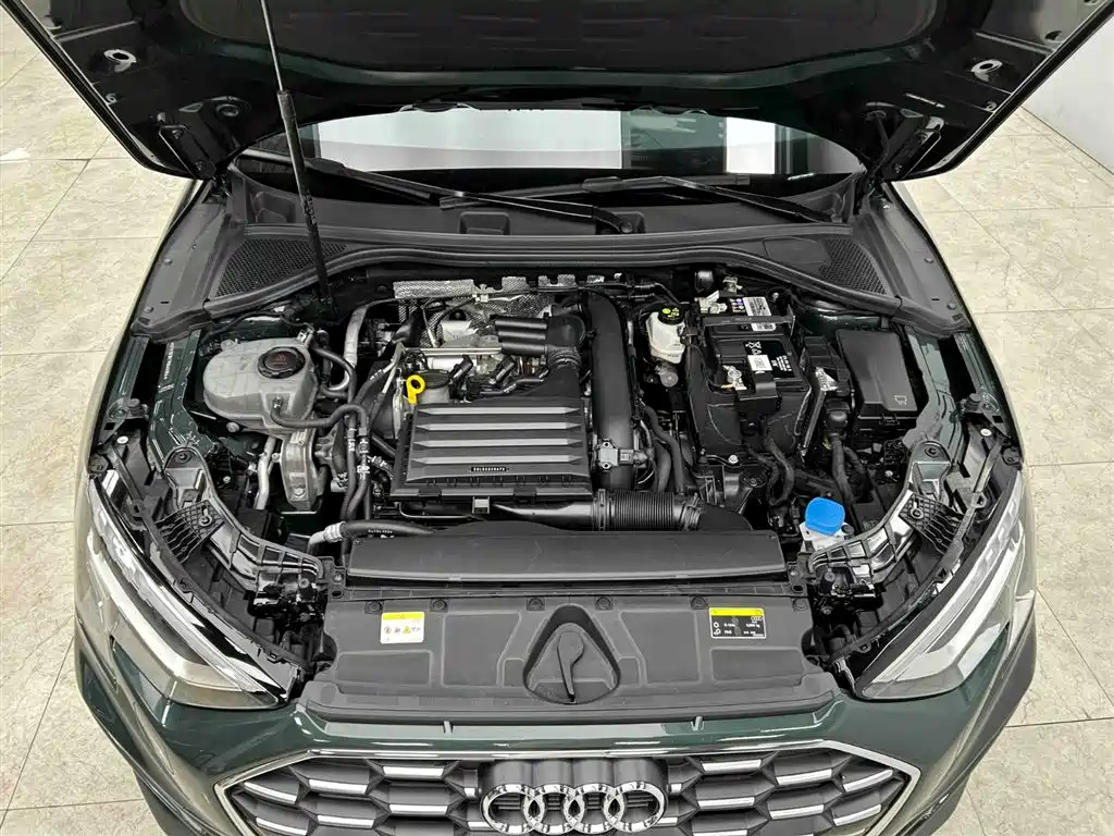 Audi A3 2023 Facelift Sportback 35 TFSI Luxury Sport фото 21