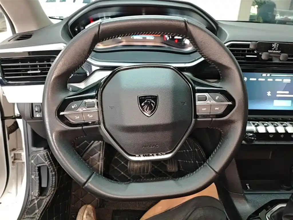 Peugeot 408 2022 1.6T Light Chaser Edition фото 7