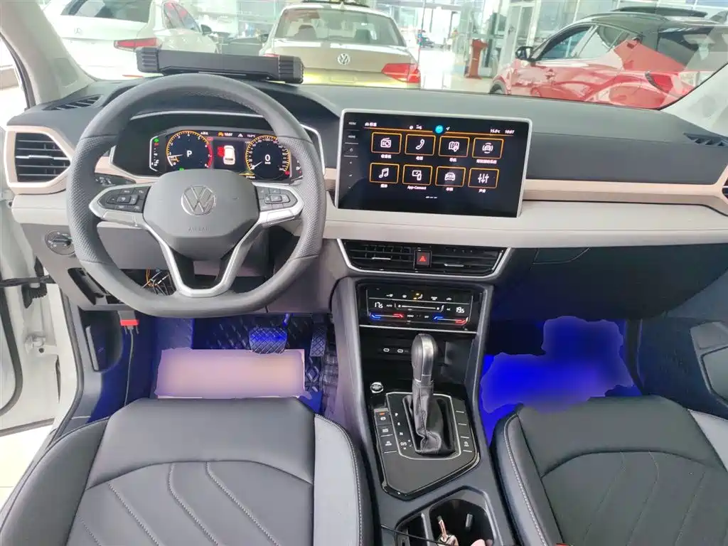 Volkswagen Tharu 2024 300TSI 2WD Full Moon Edition фото 10