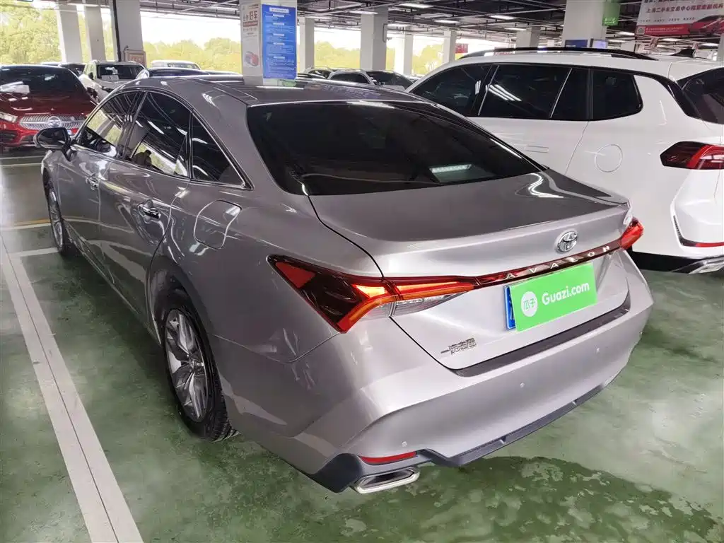 Toyota Avalon 2022 2.0L Luxury Edition фото 5