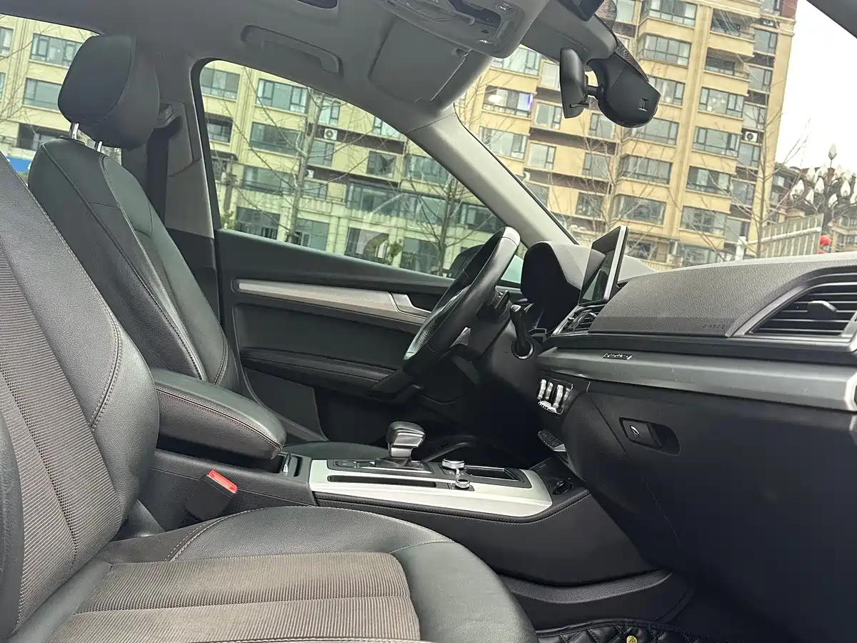 Audi Q5L 2018 40 TFSI Prestige Fashion (China V) фото 10