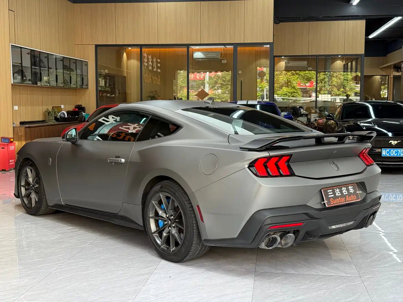 Ford Mustang 2024 5.0L V8 Dark Horse фото 4