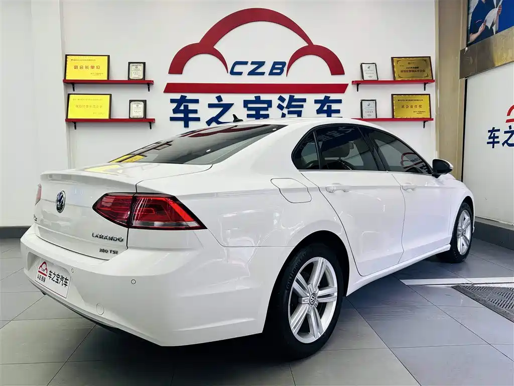 Volkswagen Lamando 2017 280TSI DSG Comfort Edition фото 5
