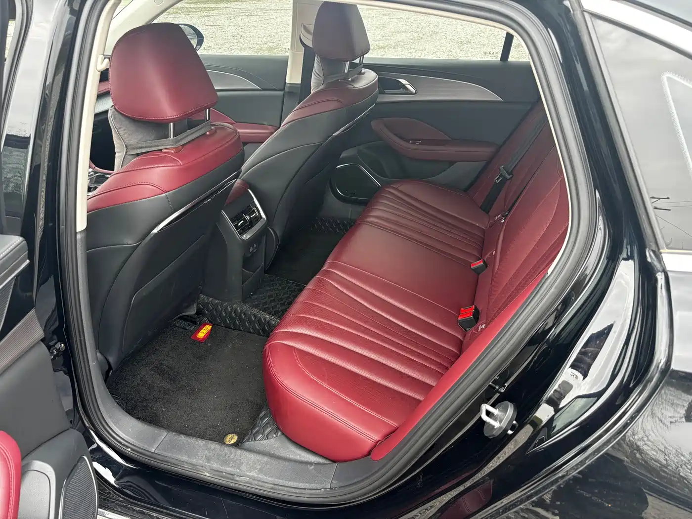 Hongqi H5 2023 1.5T DCT Smart Connect Joy Edition фото 9