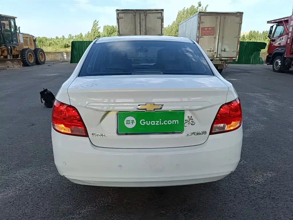 Chevrolet Sail 2015 Sail 3 1.5L Manual Ideal Sunroof Edition фото 6