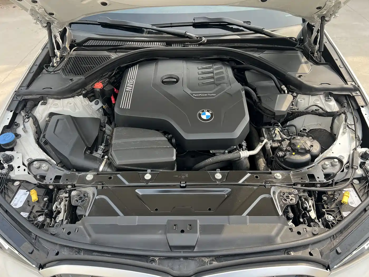 BMW 3 Series 2025 325Li M Sport Package фото 9