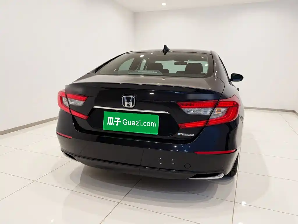 Фото 5 - Honda Accord