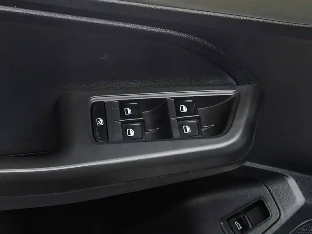 Photo 9 - Volkswagen Lavida