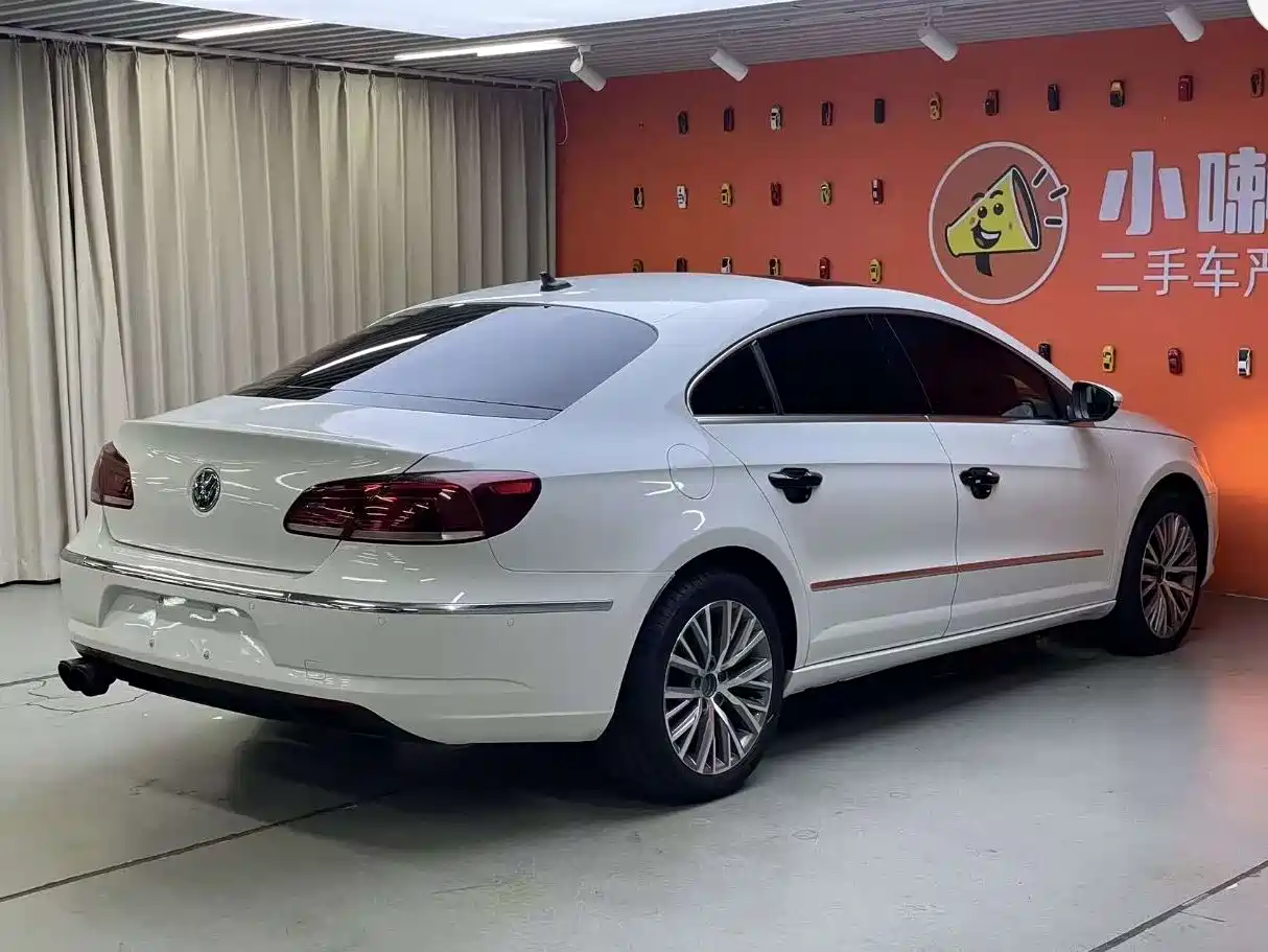 Volkswagen FAW-Volkswagen CC 2018 1.8TSI Luxury фото 4