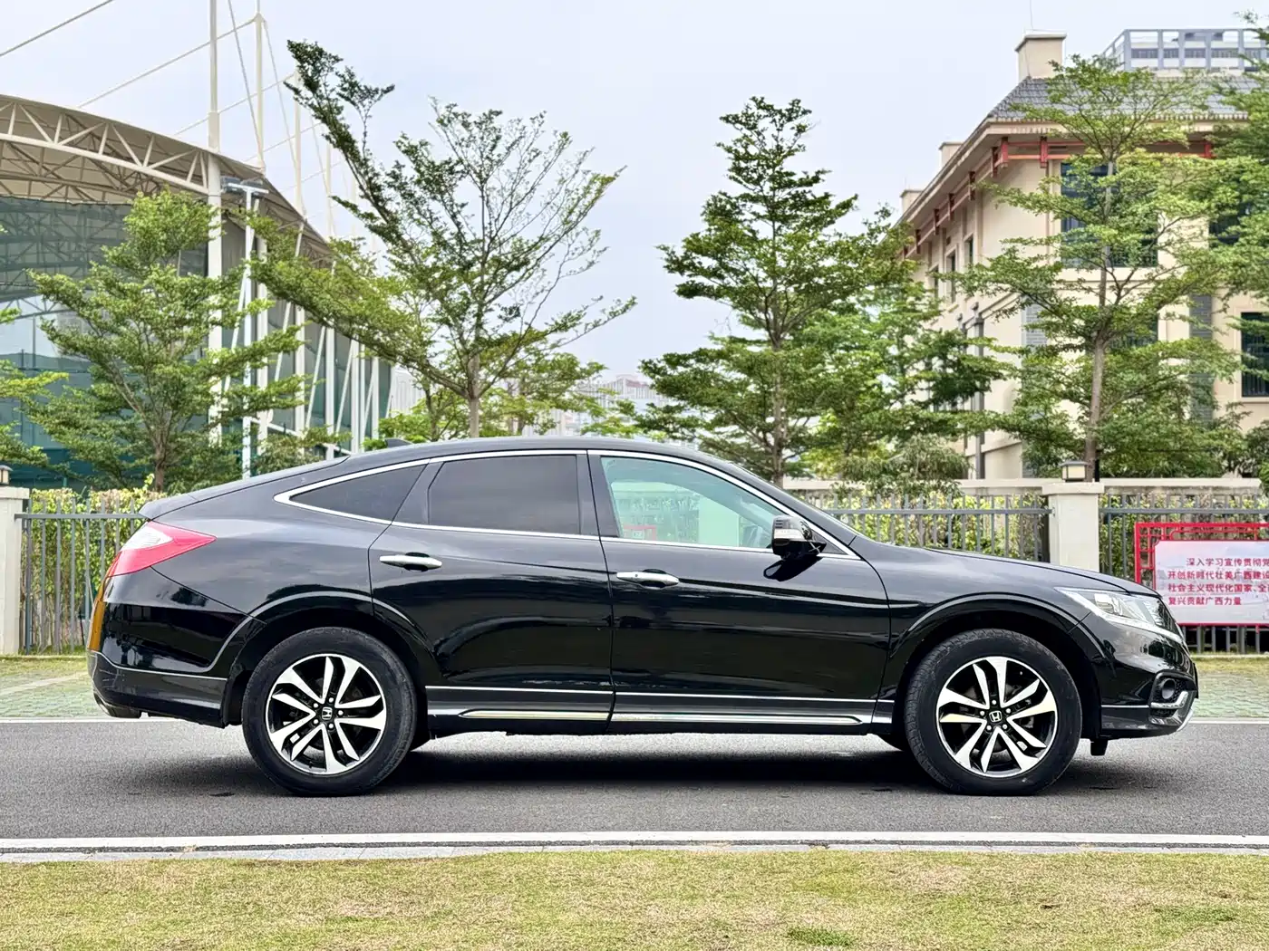 Honda Crosstour 2016 2.4L Luxury Edition фото 5