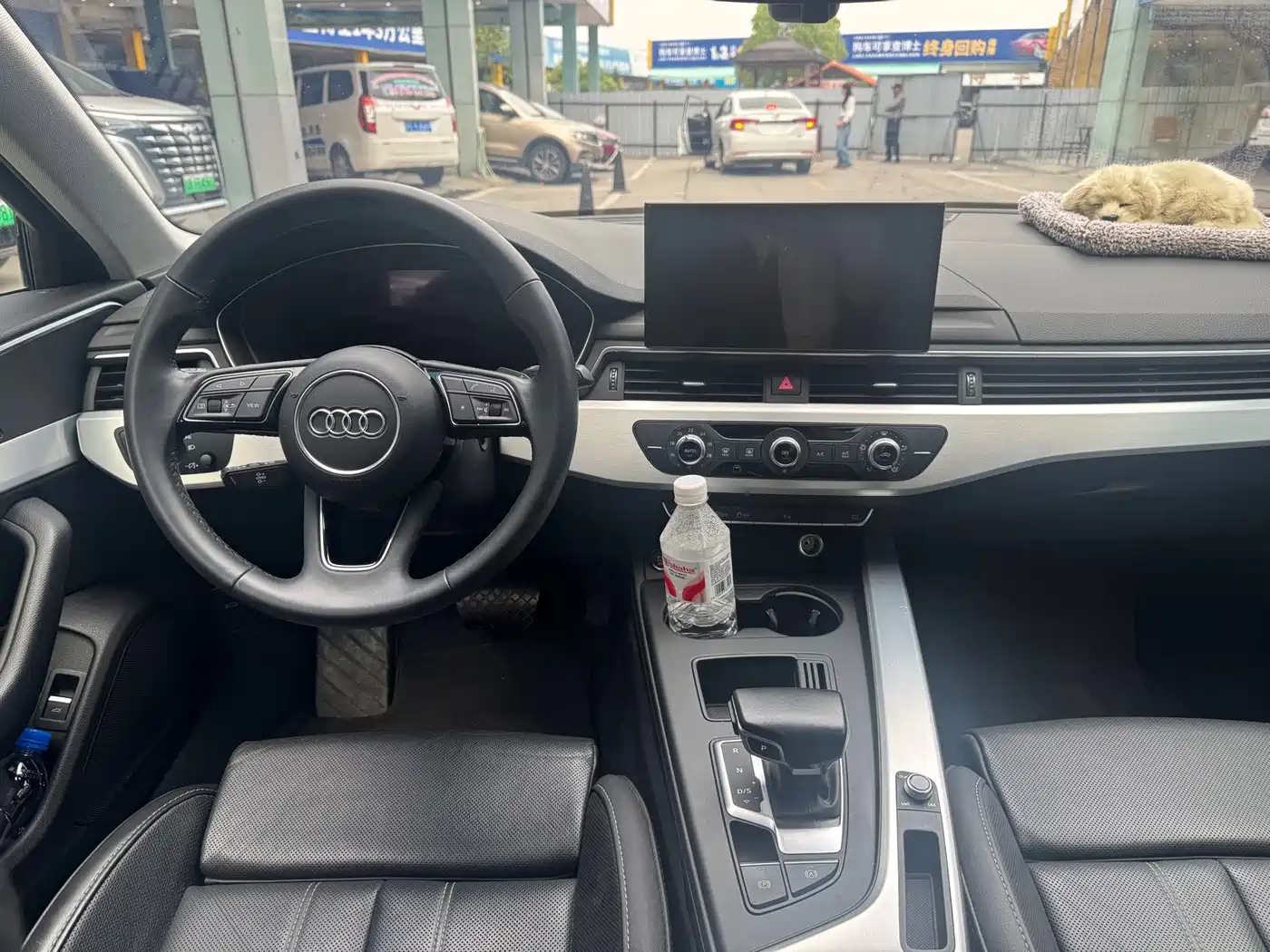Фото 6 - Audi A4L