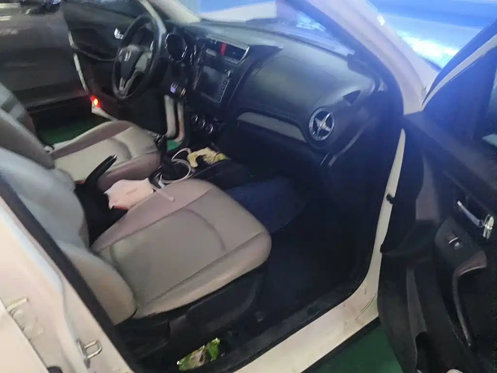 BAIC Huansu S3 2017 2016 S3L 1.5L Manual Premium