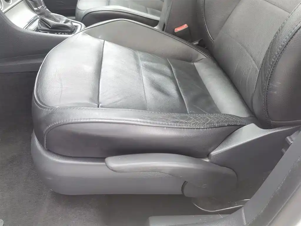Volkswagen Lavida 2013 Facelift Classic 1.6L Automatic Comfort фото 20