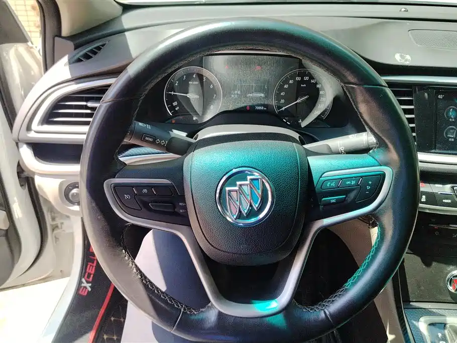 Buick Excelle 2018 15T Dual Clutch Elite (China V) фото 15