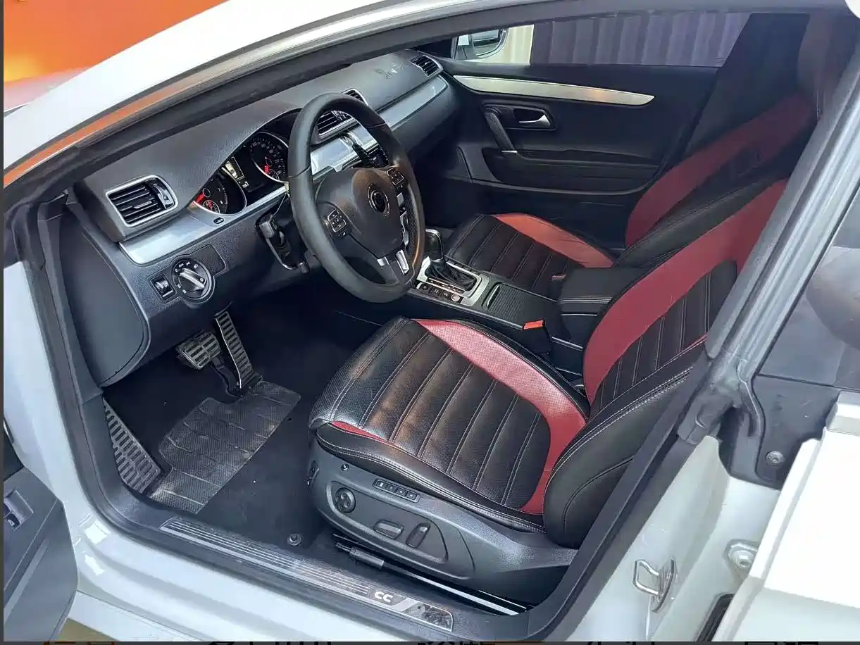 Volkswagen FAW-Volkswagen CC 2018 1.8TSI Luxury фото 7
