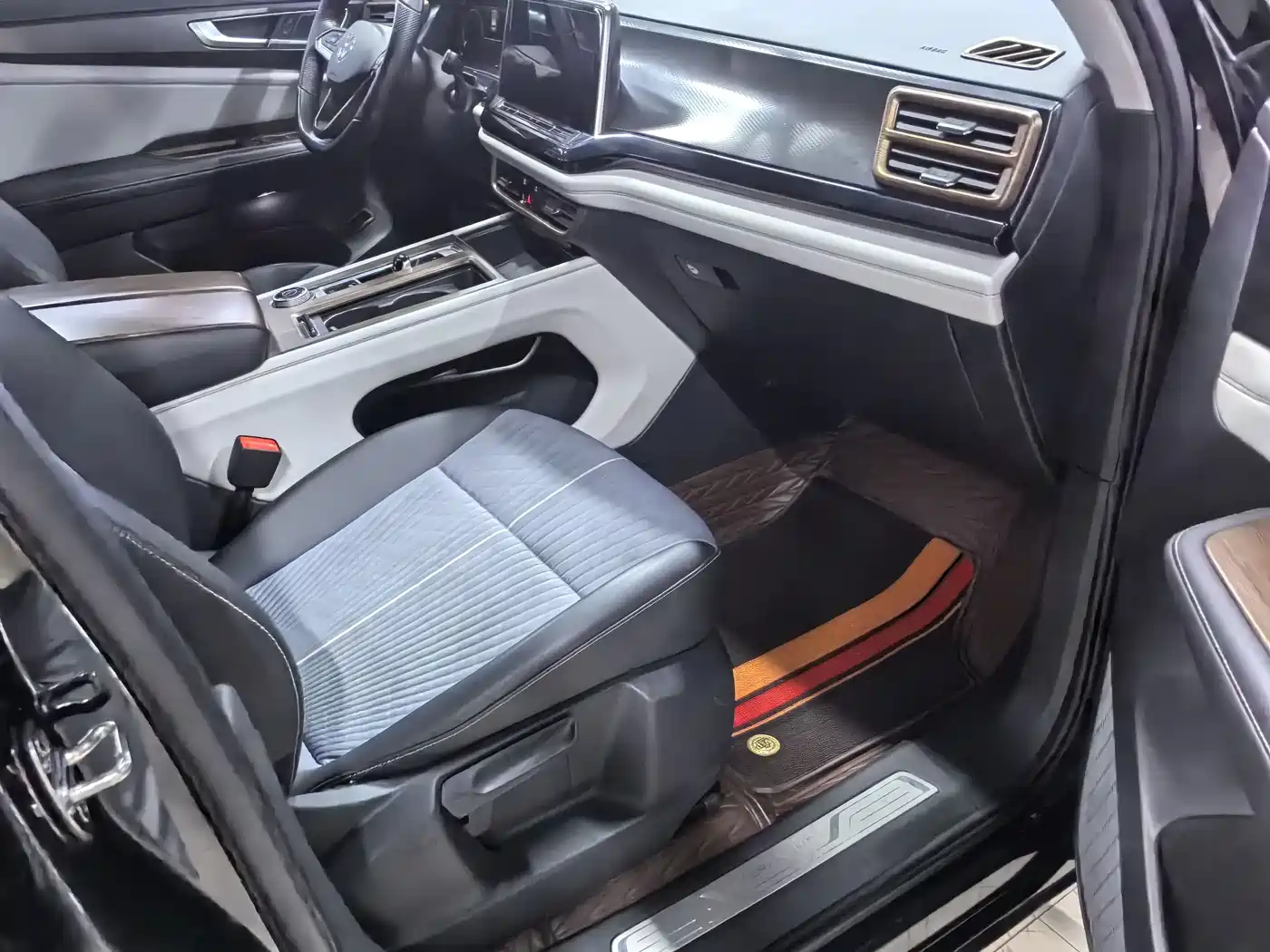 Volkswagen Teramont 2021 380TSI 4WD Luxury Edition фото 10