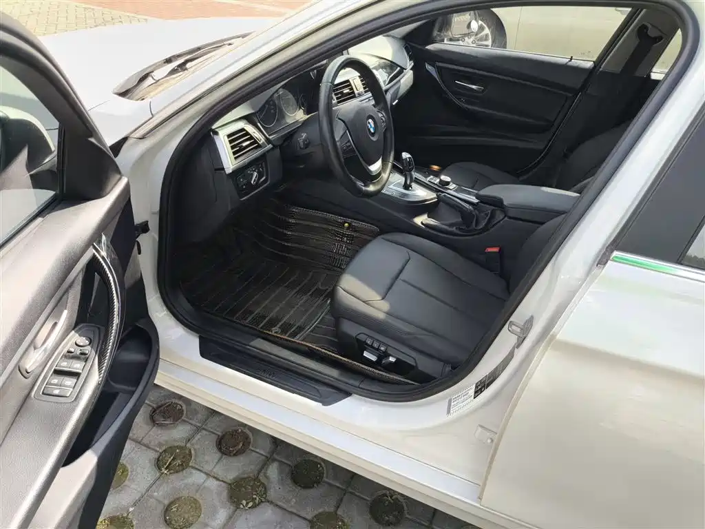 BMW 3 Series 2017 320Li xDrive Fashion фото 16