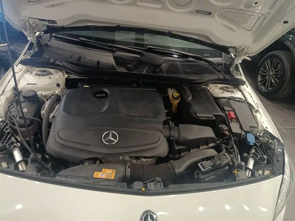 Mercedes-Benz A-Class (Import) 2017 Facelift A 200 Dynamic фото 13