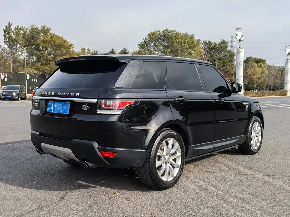 Land Rover Range Rover Sport 2015 3.0 SC V6 HSE фото 11
