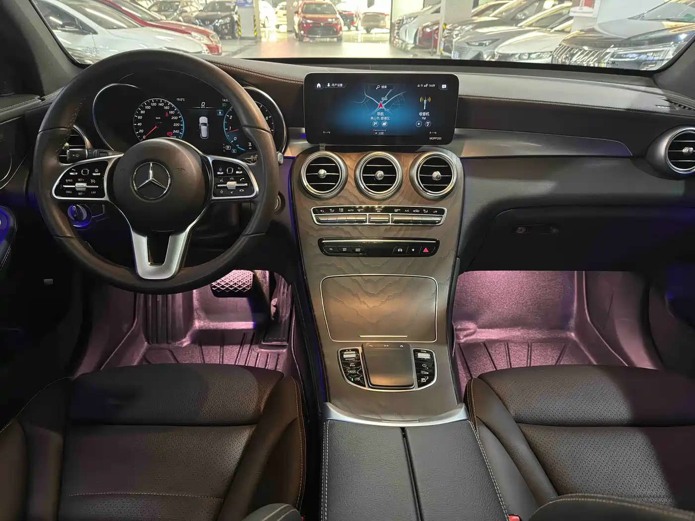 Mercedes-Benz GLC 2021 GLC 260 L 4MATIC Luxury фото 6