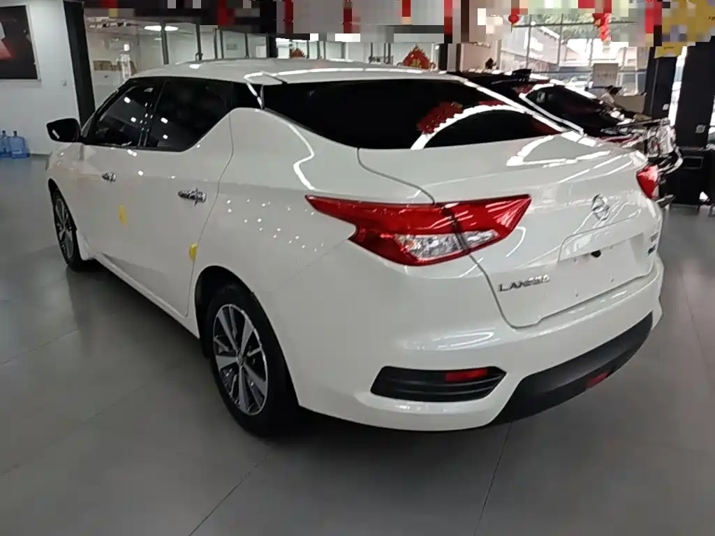 Nissan Bluebird 2023 2021 1.6L CVT Cool Edition