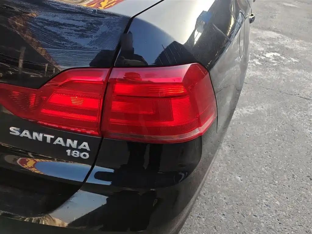 Volkswagen Santana 2016 1.6L Manual Trend Edition фото 8