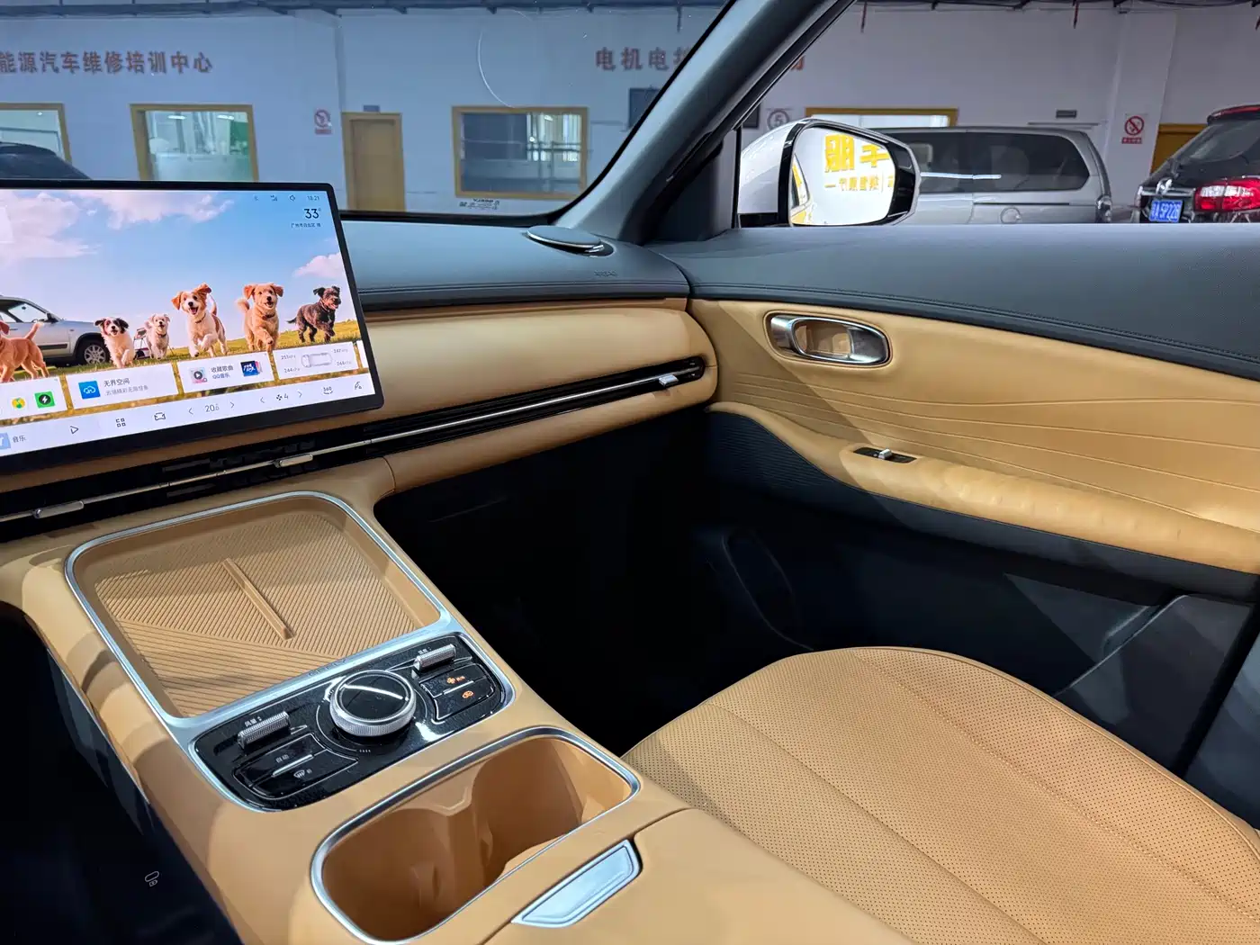 Geely Galaxy Galaxy Starship 7 EM-i 2025 Model 55km Voyage Edition фото 12