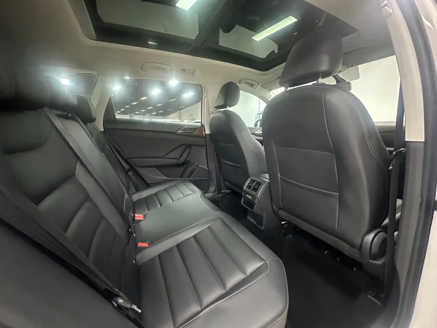 Volkswagen Tharu 2021 280TSI 2WD Luxury Plus фото 10
