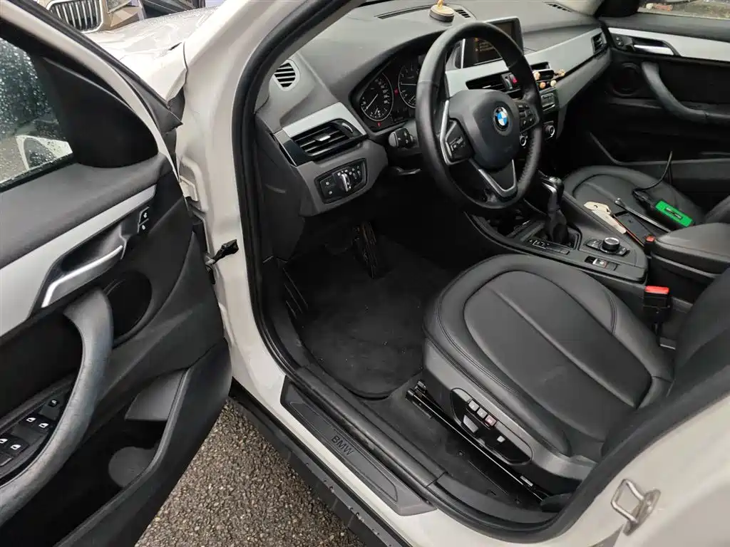 BMW X1 2016 sDrive18Li Fashion Model фото 12