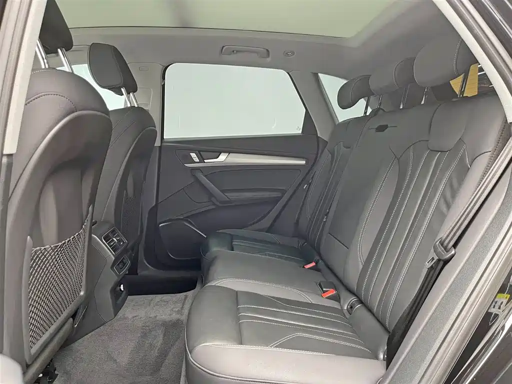 Audi Q5L 2024 Model 40 TFSI Fashion Dynamic фото 17