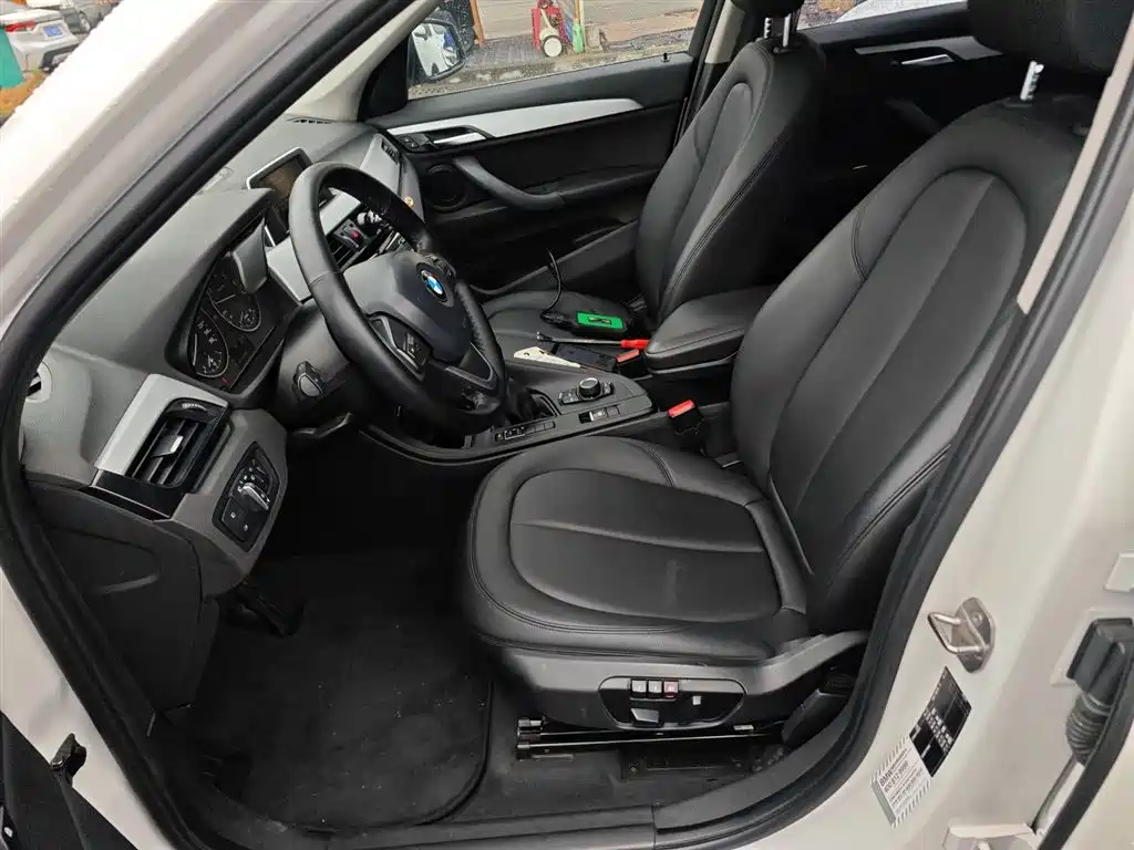 BMW X1 2016 sDrive18Li Fashion Model фото 11