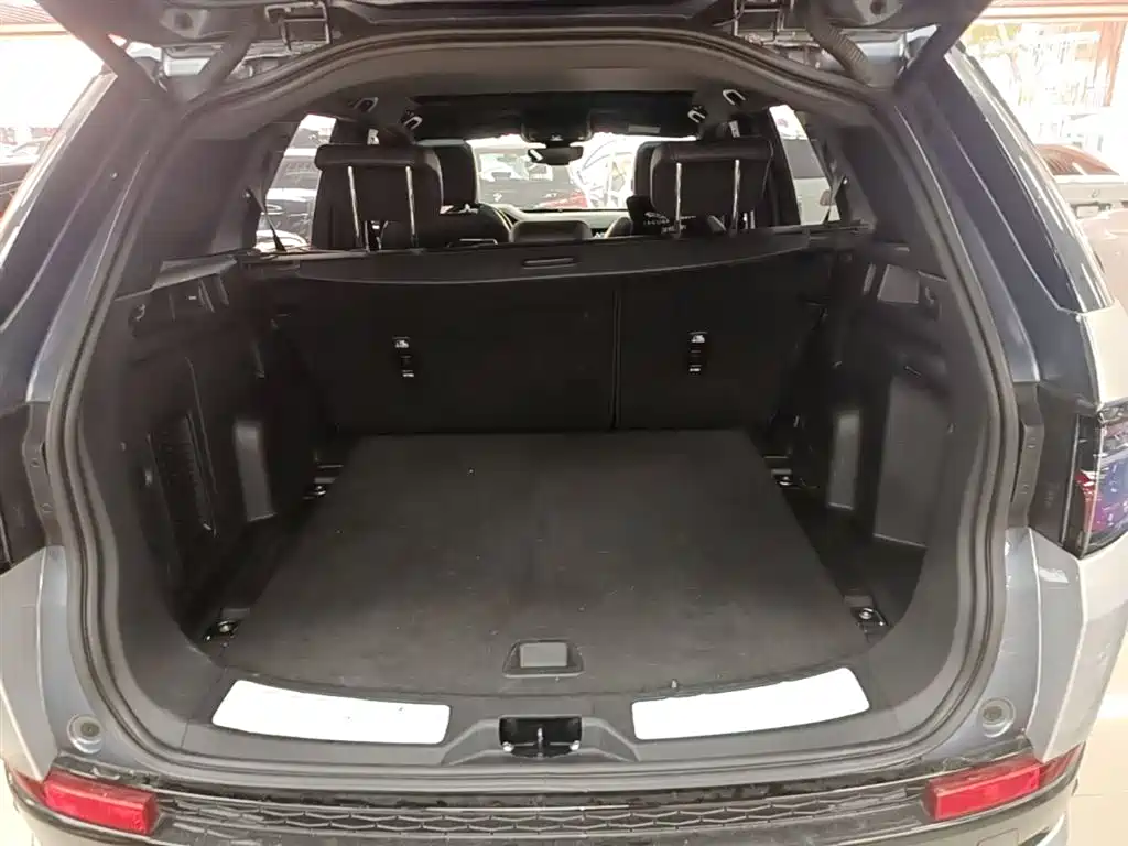 Land Rover Discovery Sport PHEV 2022 Model P300e Performance Technology Edition фото 12