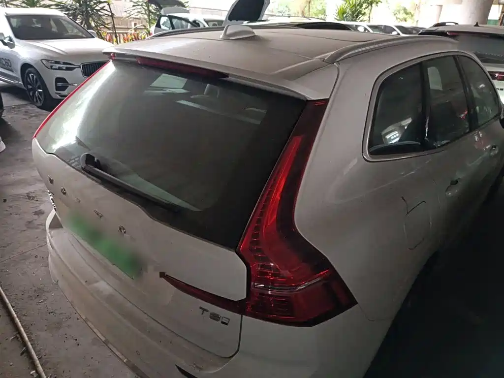 Volvo XC60 Plug-in Hybrid 2024 2025 Plug-in Hybrid Long Range AWD Zhiya Luxury Edition