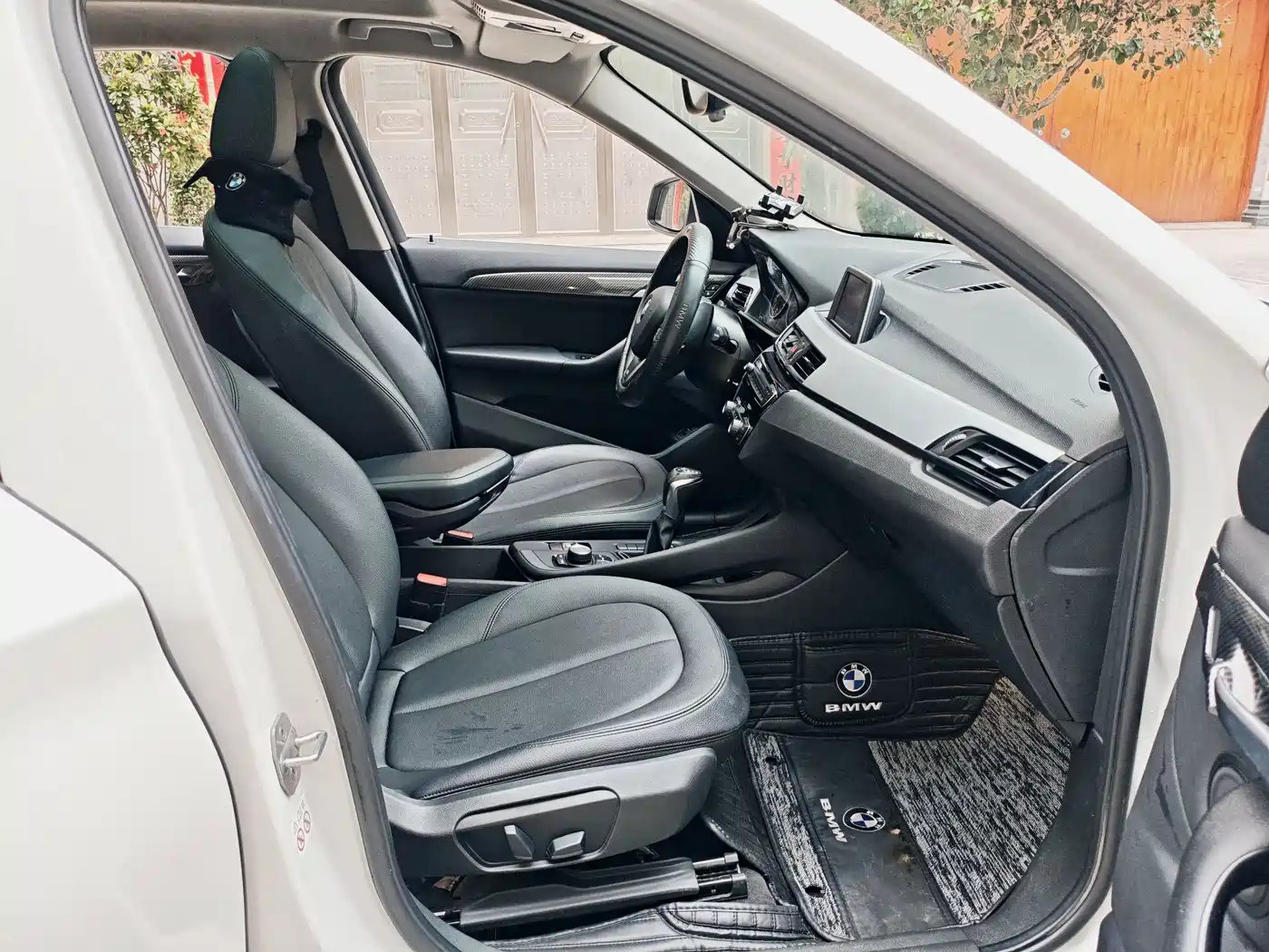 BMW X1 2018 sDrive20Li Leading Model фото 23