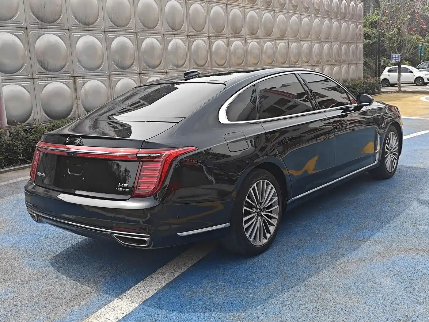 HONGQI H9