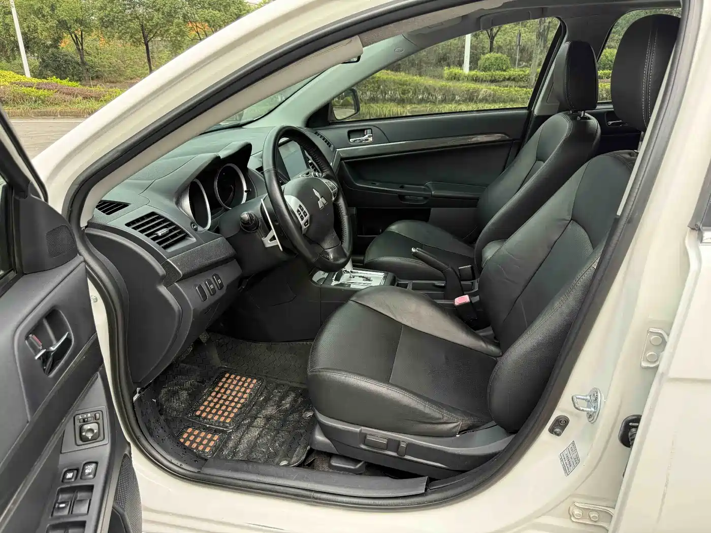 Mitsubishi Lancer EX 2013 Zhi Xuan Edition 2.0L CVT Flagship фото 4