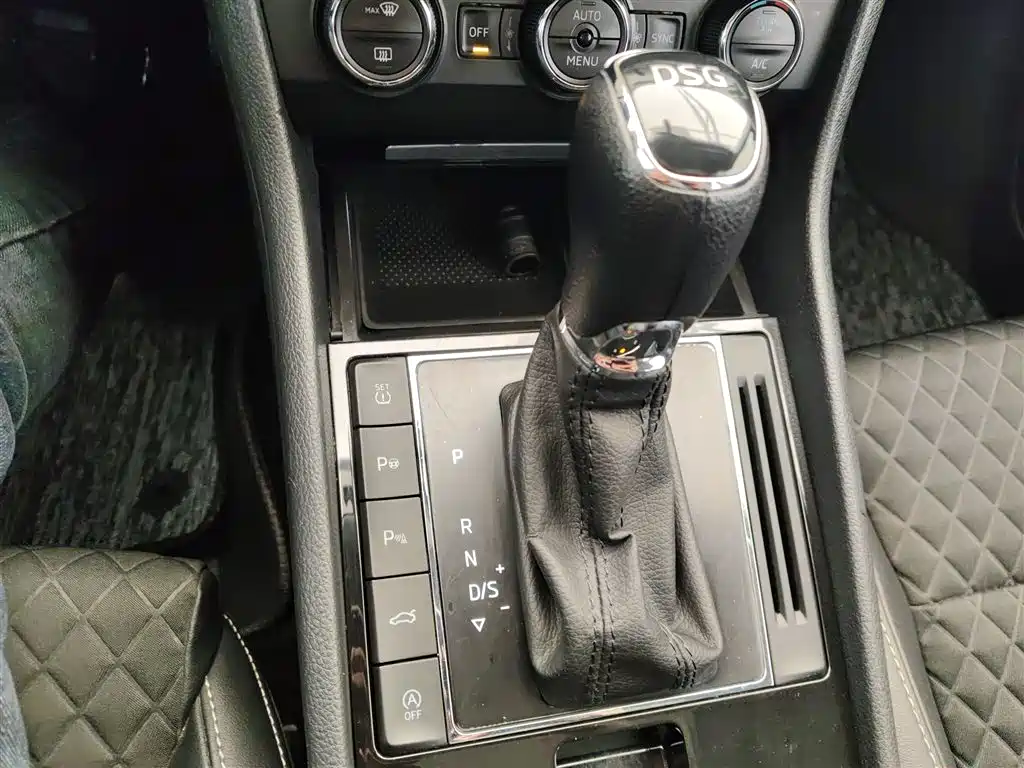 Škoda Superb 2018 TSI330 DSG Comfort Version China VI фото 14