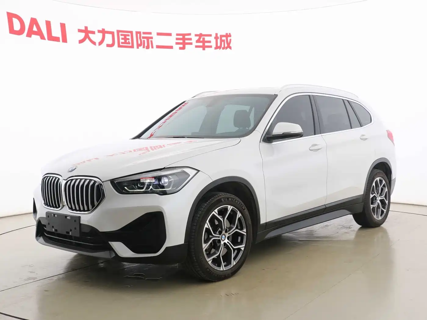 BMW X1 2021 sDrive25Li Leading