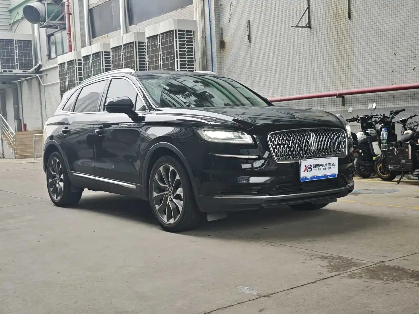 LINCOLN NAVIGATOR
