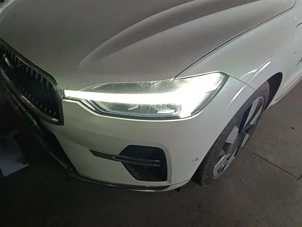 Volvo XC60 Plug-in Hybrid 2024 2025 Plug-in Hybrid Long Range AWD Zhiya Luxury Edition