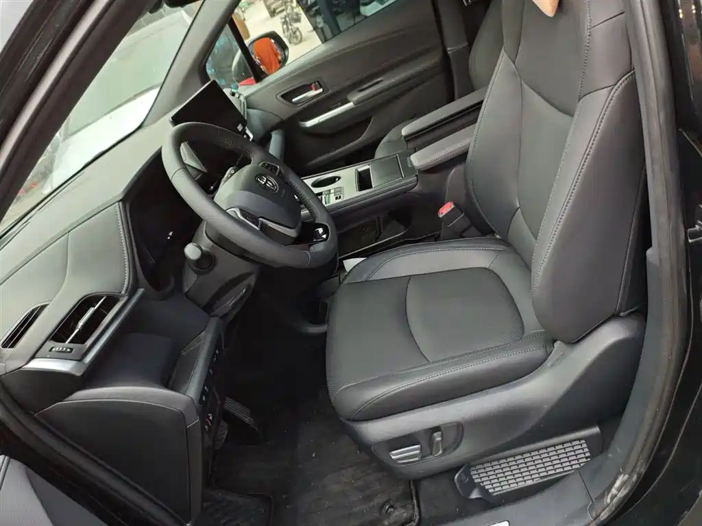TOYOTA GREVIA