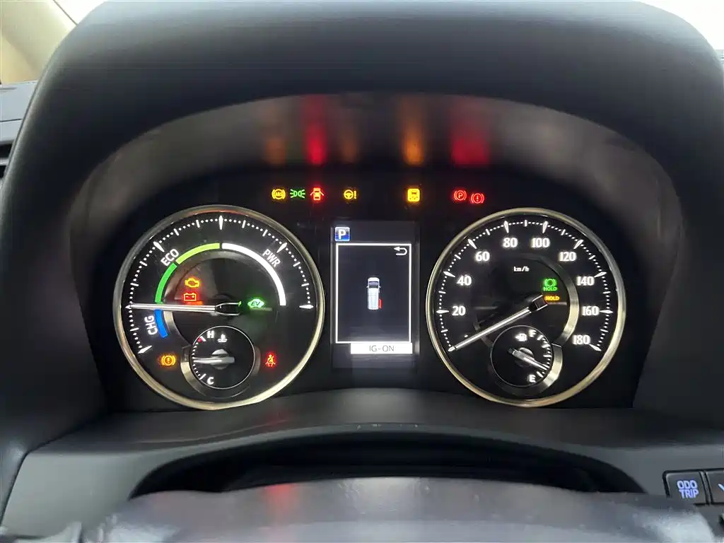 Toyota Alphard 2023 Dual Hybrid 2.5L Ultimate Gold Edition фото 16