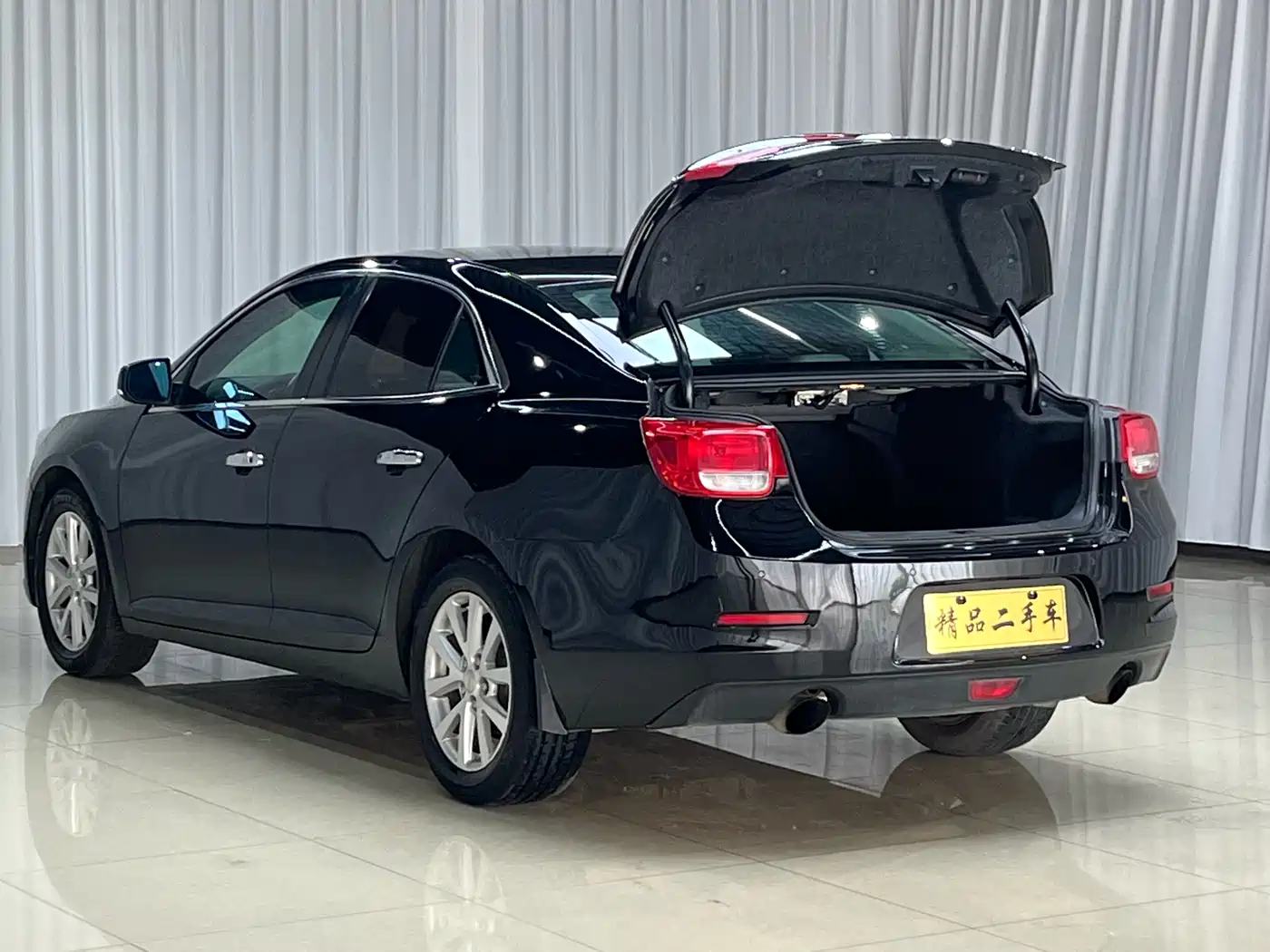 Chevrolet Malibu 2013 2.0L Automatic Luxury Edition фото 8