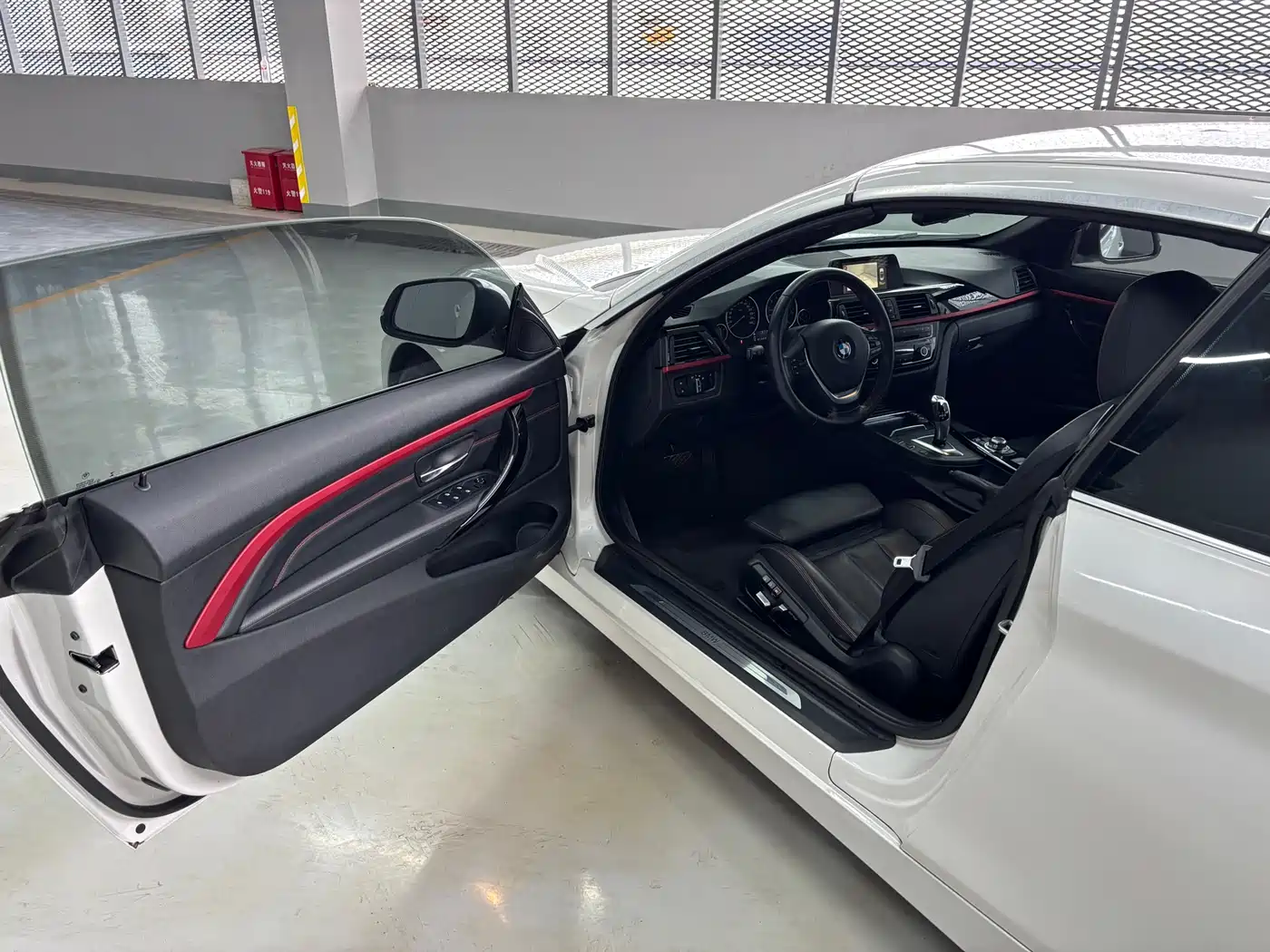 BMW 4 Series 2014 420i Convertible Sport Design Package фото 11