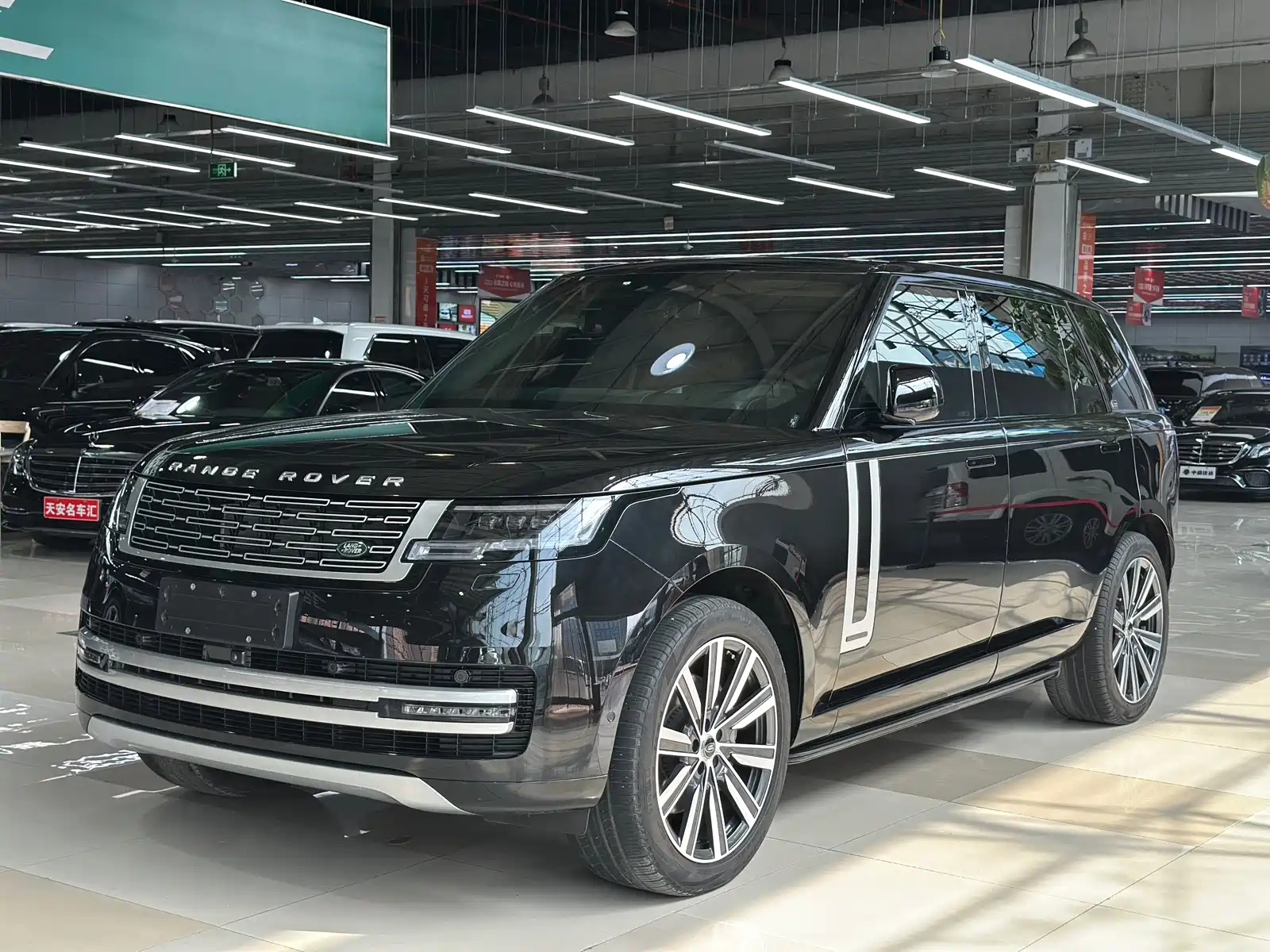 Фото 2 - Land Rover Range Rover