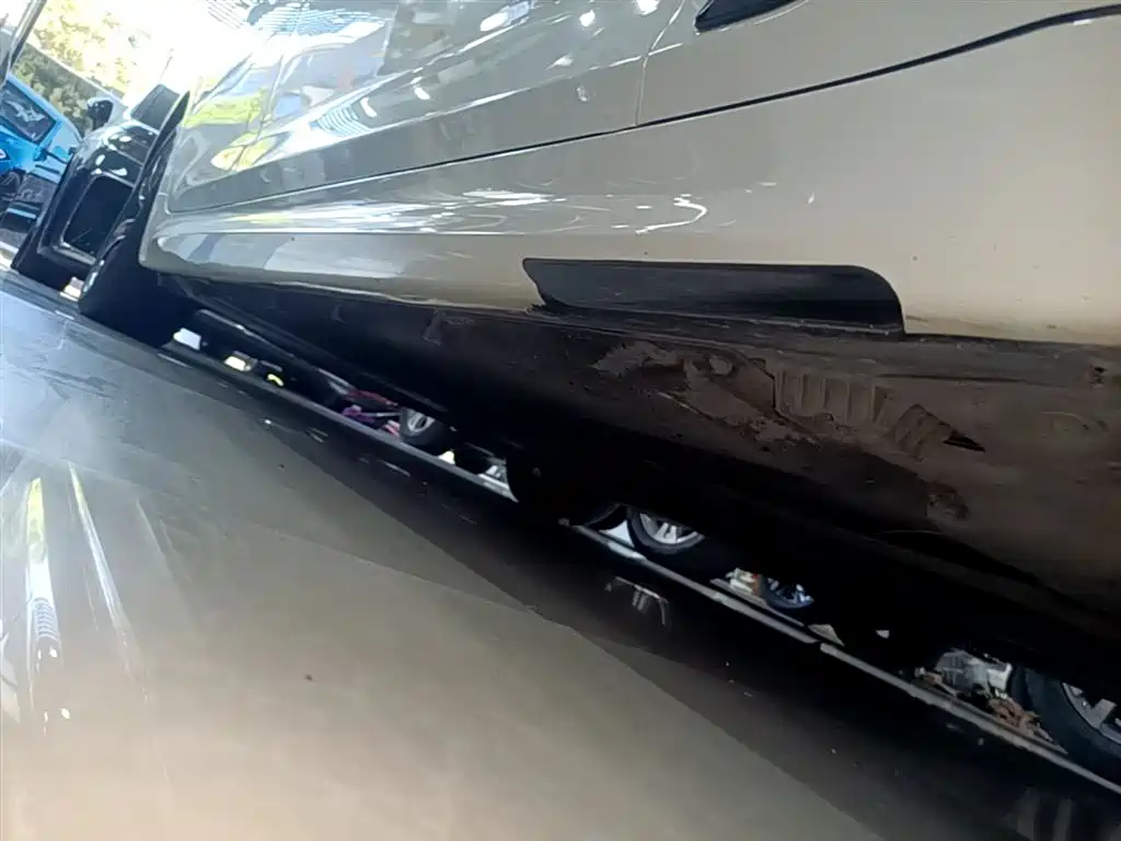 BMW 5 Series New Energy 2022 Facelift II 535Le Pioneer Edition M Sport Package фото 21