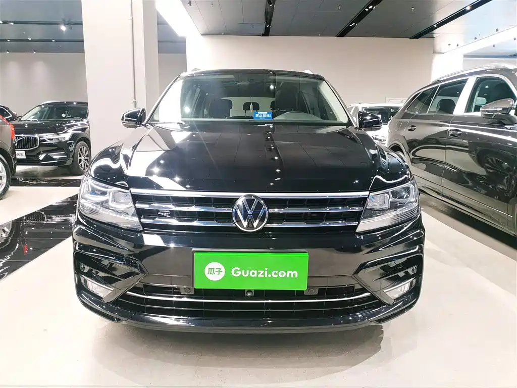Volkswagen Tiguan L 2021 330TSI Automatic 2WD R-Line Premium фото 3