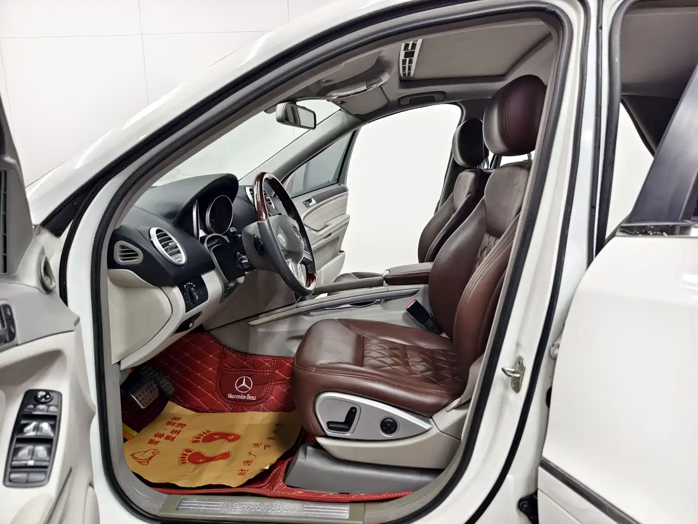Mercedes-Benz M-Class 2010 ML 300 4MATIC фото 11